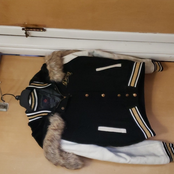 Women's house of dereon fall/winter jacket size large